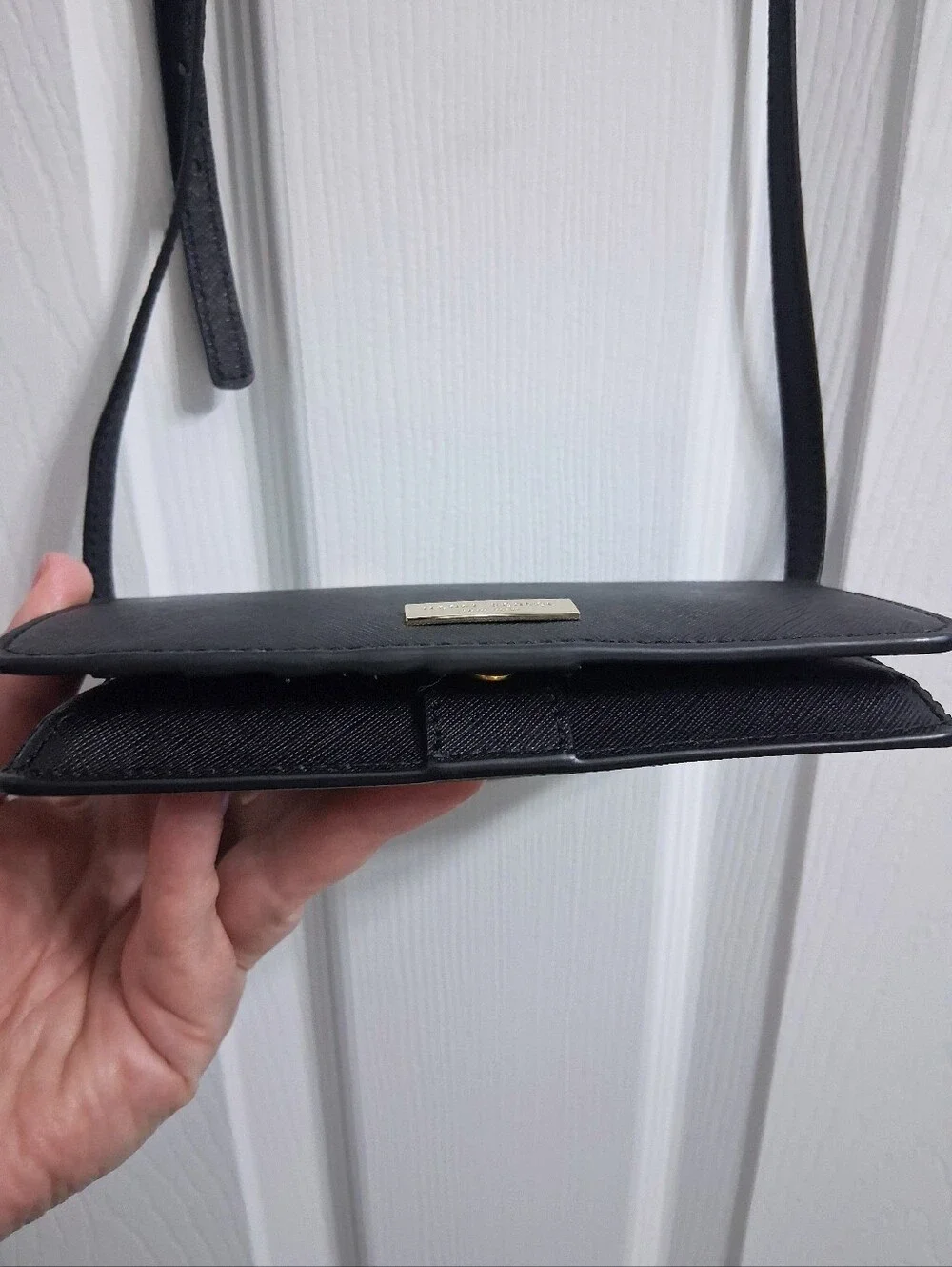 Henri Bendel Crossbody Purse Black Saffiano Leather Cardholder Wallet